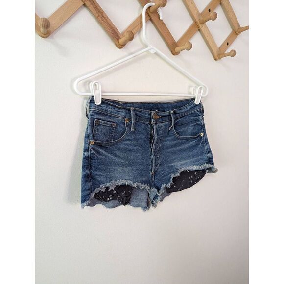 Tru Religion Scout Boyfriend Mullet Hem Short Denim Cutoff Shorts - Size 26 - Picture 2 of 11